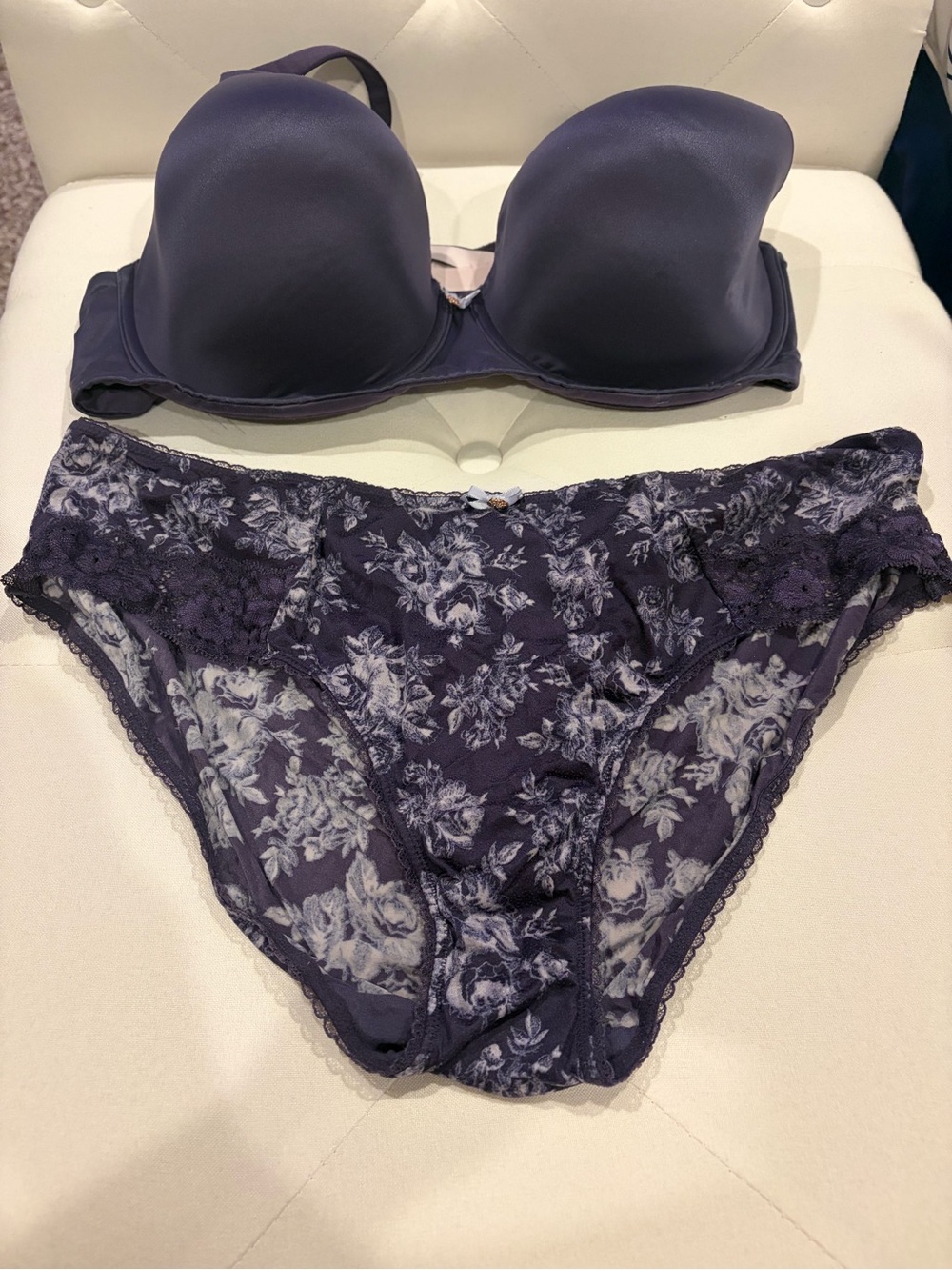 Women’s Floral Lace Bra (42D) and Panty (XXL) Set - Deep Purple